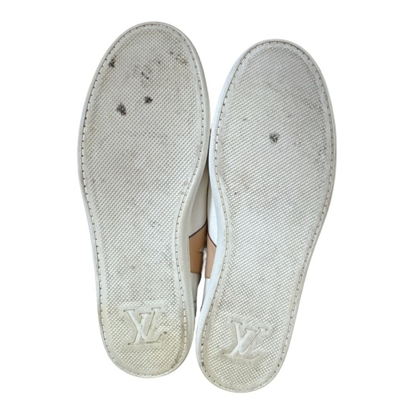 Men’s Louis Vuitton White Low Top Classic V Sneaker Sz 7.5/ US 8.5 - Picture 13 of 15